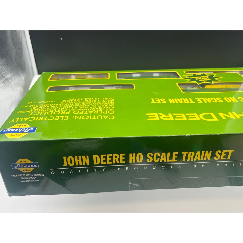 John Deere Authentic HO Scale Train Set - Picture 4 of 6